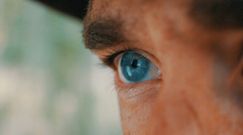 Badanie oczu pozwala wcześnie wykryć demencję