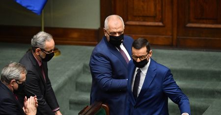 Koronawirus. Grodzki pod murem? "Nie traktują życia Polaków poważnie"