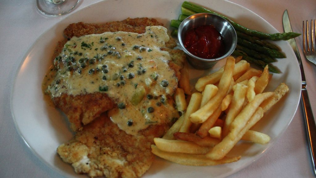 Opiekana cała polędwica wieprzowa (mięso i tłuszcz)