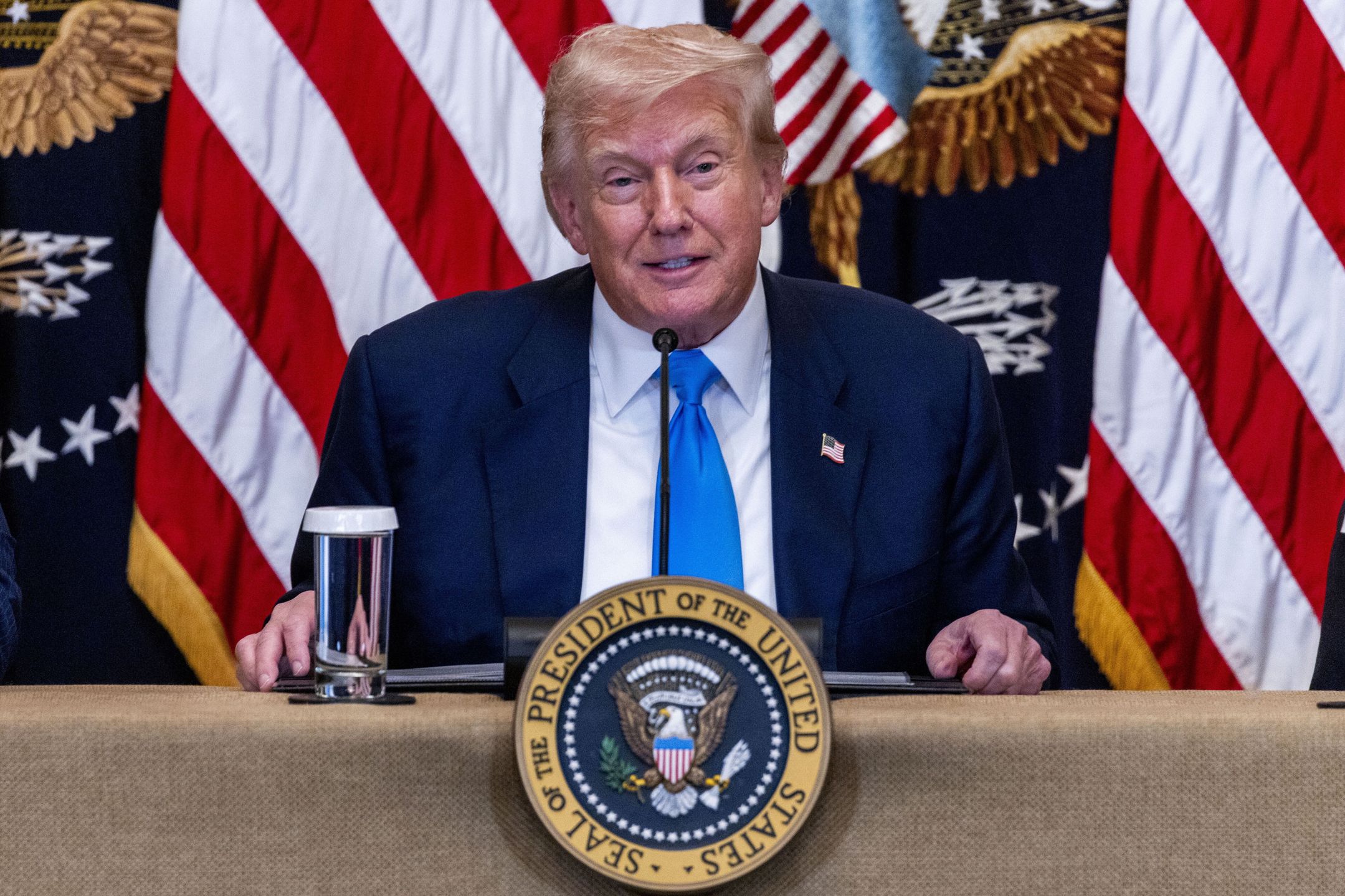 US President Donald J. Trump delivers remarks during a Making Health Technology Great Again event in the East Room of the White House in Washington, DC, USA, 30 July 2025. The White House and the Centers for Medicare and Medicaid Services have received commitments from 60 healthcare technology companies to collaborate on a new health technology advancement initiative. EPA/SHAWN THEW Dostawca: PAP/EPA.
