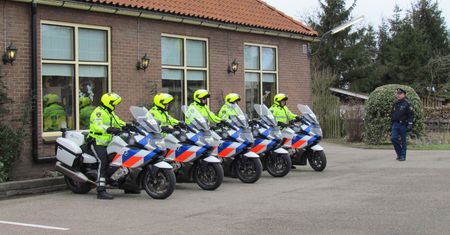 Wpadka policji w Holandii. Zgubili skrzynie z bronią. Jest nagroda