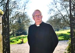 BBC First Ojciec Brown 13