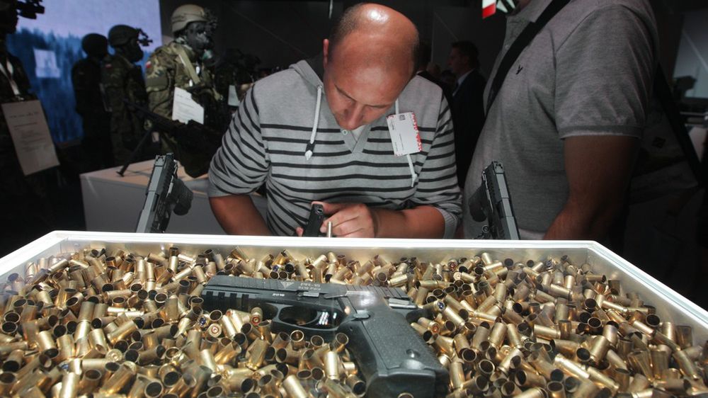 Pistolet samopowtarzalny PR-15 Ragun 9x19 mm - Fabryka Broni "Łucznik"