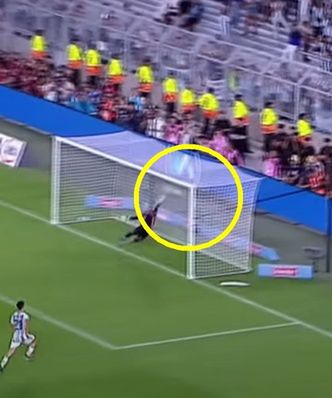Niesamowity wyczyn Messiego. Przepiękny gol numer 800 [WIDEO]