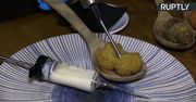 Zaszczepione… krokiety? Restauracja w Madrycie serwuje pomysłowe danie.