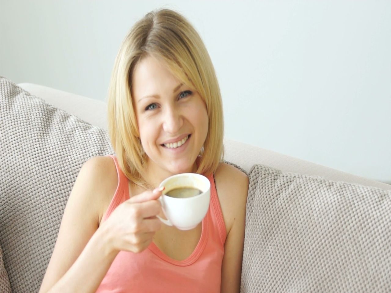 4 filiżanki kawy – idealna dzienna dawka?