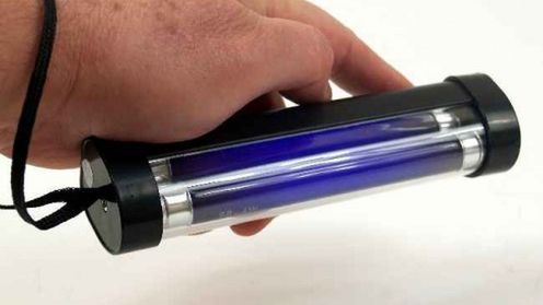 Black Light Stain Detector - gadżet pokazuje każdą plamę 1