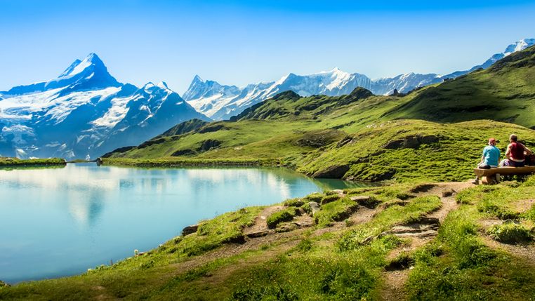 To stąd, nie z siedziby Google'a, nadciąga największe zagrożenie dla Apple Watcha 1