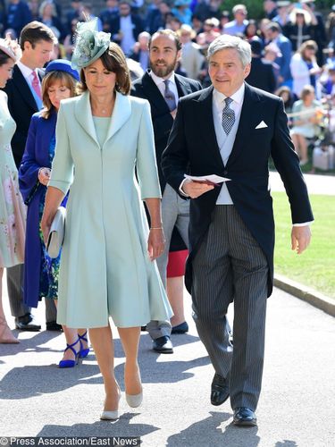 Carole Middleton i Michael Francis – rodzice księżnej Kate – na ślubie księcia Harry'ego i Meghan Markle