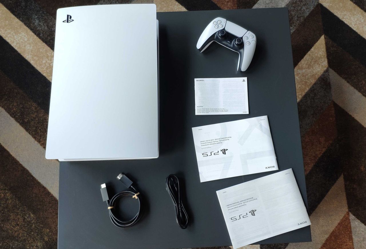 Unboxing PS5. Oto jak prezentuje się konsola Sony