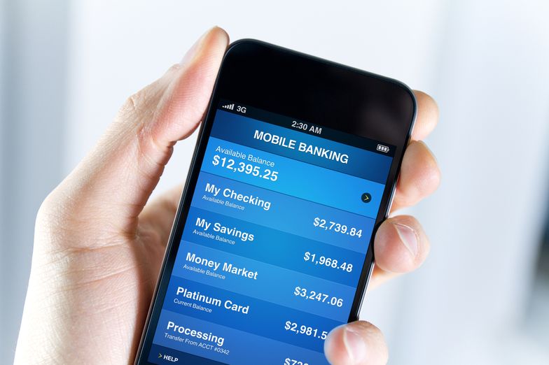 Aplikacje mobilne banków. Zobacz, co potrafią dziś i czego nauczą się wkrótce