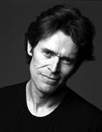 Willem Dafoe jako Pasolini gra w piłkę