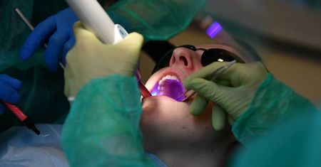 Dentystka widmo. Wyłudziła ponad pół miliona złotych