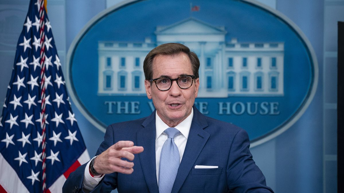 - Redukcja wydobycia ropy naftowej przez państwa OPEC jest niewskazana - komentował w poniedziałek John Kirby