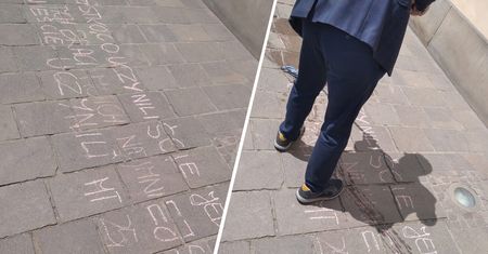 Po decyzji KEP przed krakowską kurią pojawił się cytat. Szybko zniknął