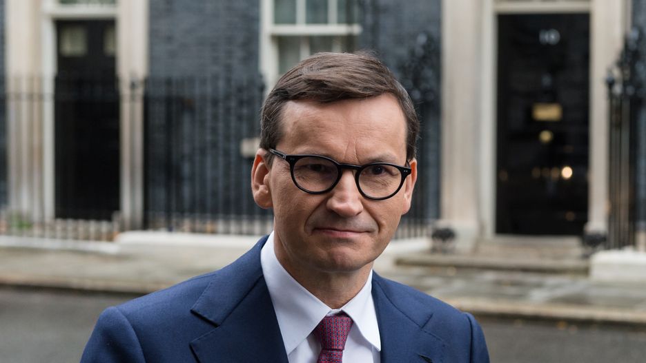 LONDON, UNITED KINGDOM - NOVEMBER 26: Polish Prime Minister Mateusz Morawiecki leaves 10 Downing Street following a bilateral meeting with British Prime Minister Boris Johnson in London, United Kingdom on November 26, 2021. (Photo by Wiktor Szymanowicz/Anadolu Agency via Getty Images)