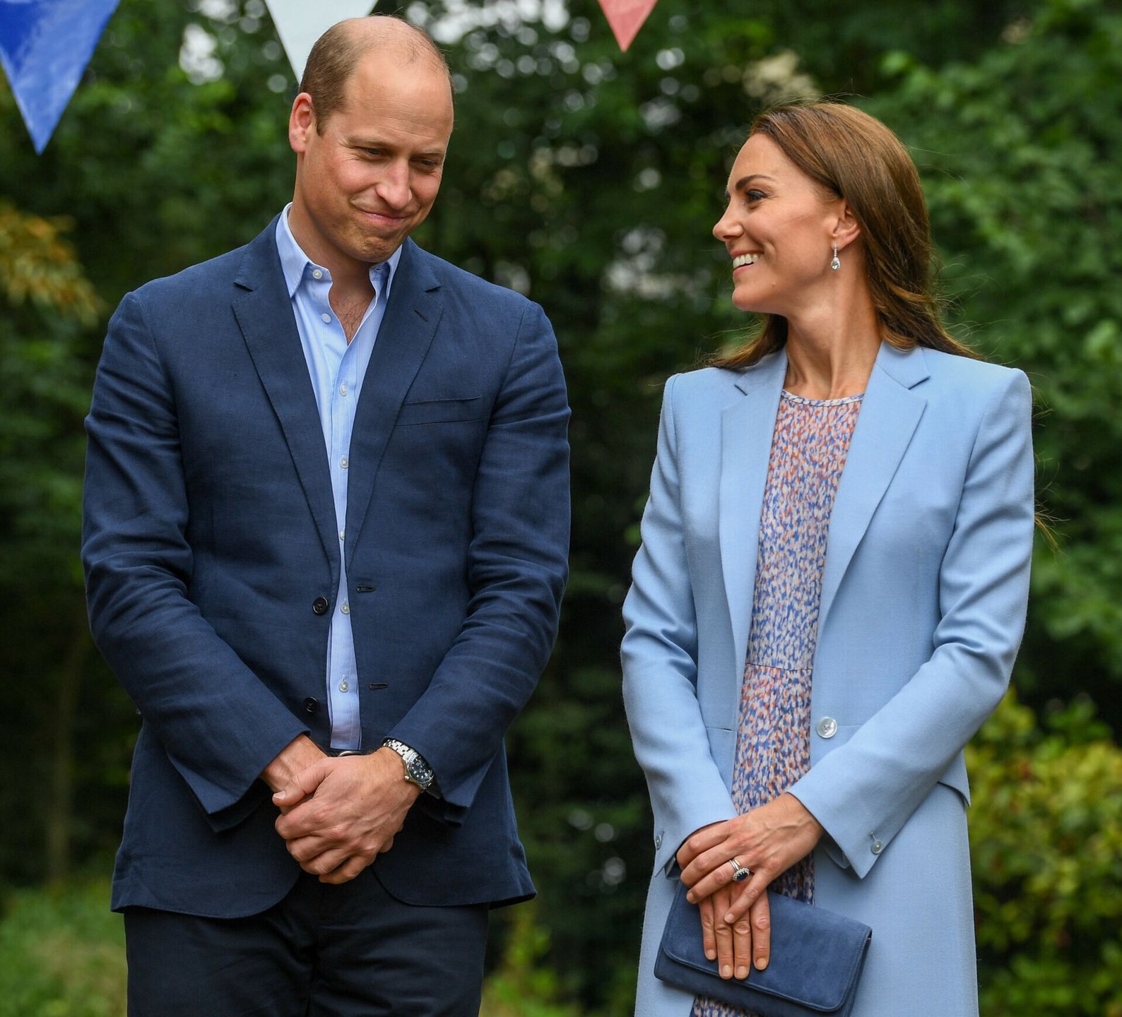 Księżna Kate nawet jesienią stawia na jaśniejsze kolory