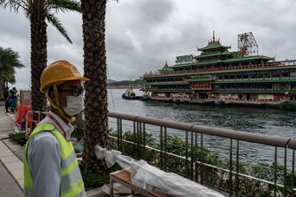 Słynna pływająca restauracja poszła na dno. Ikona Hongkongu nie przyjmie już gości