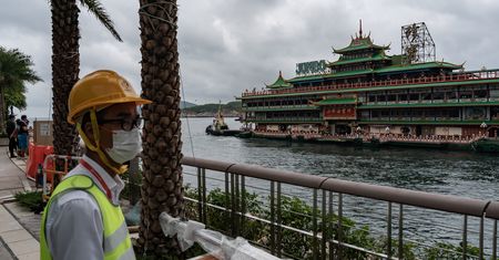Słynna pływająca restauracja poszła na dno. Ikona Hongkongu nie przyjmie już gości
