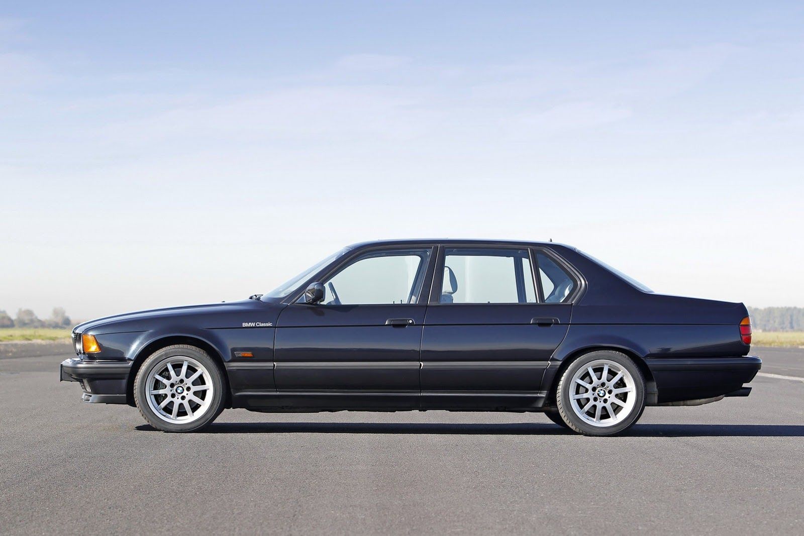 BMW Serii 7 V12