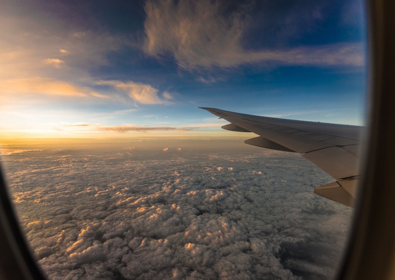 Quiz turysty. Podróżowanie samolotem – co wiesz o lataniu?