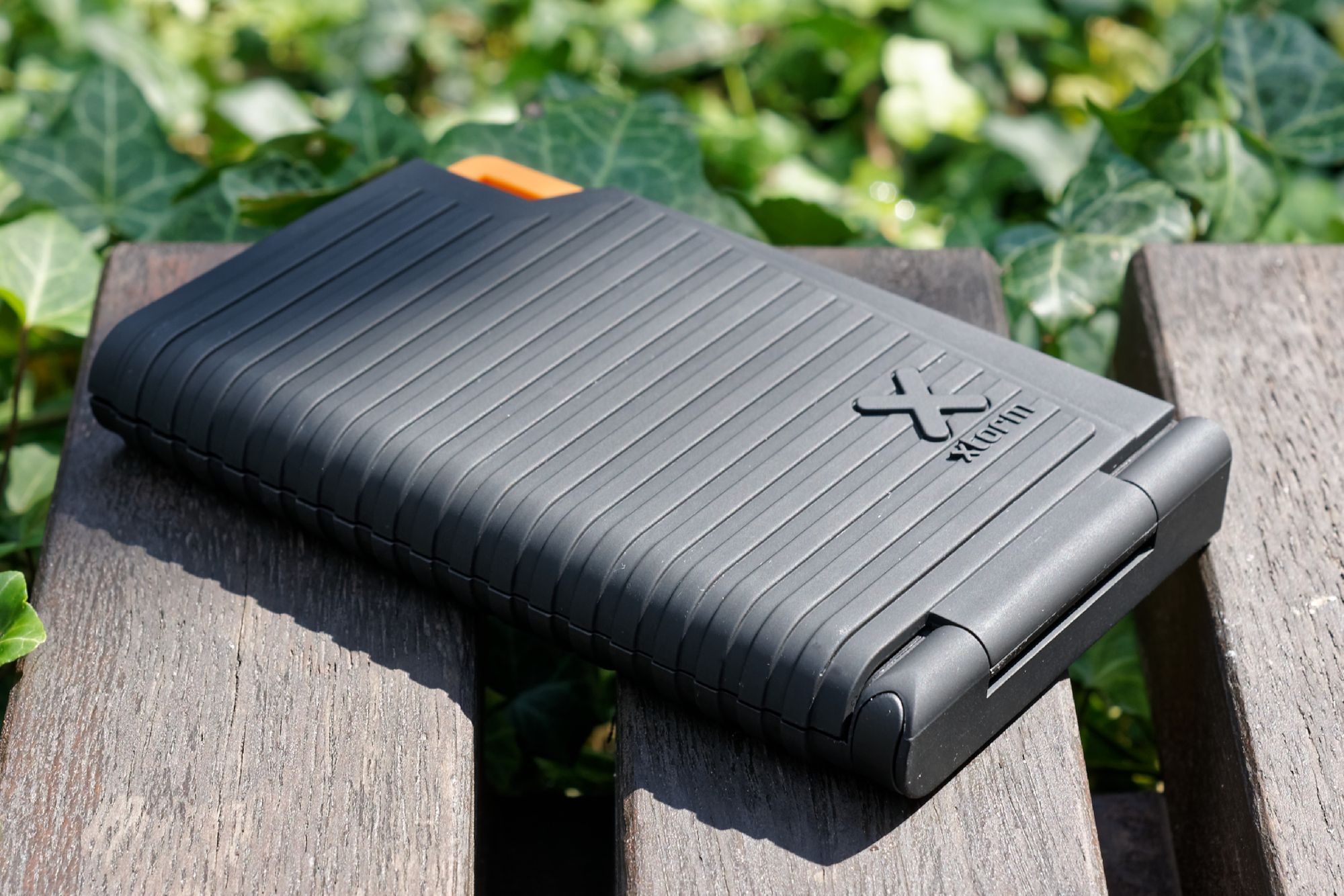 Xtorm Evoke Solar Charger: darmowa energia na każdą pogodę 2