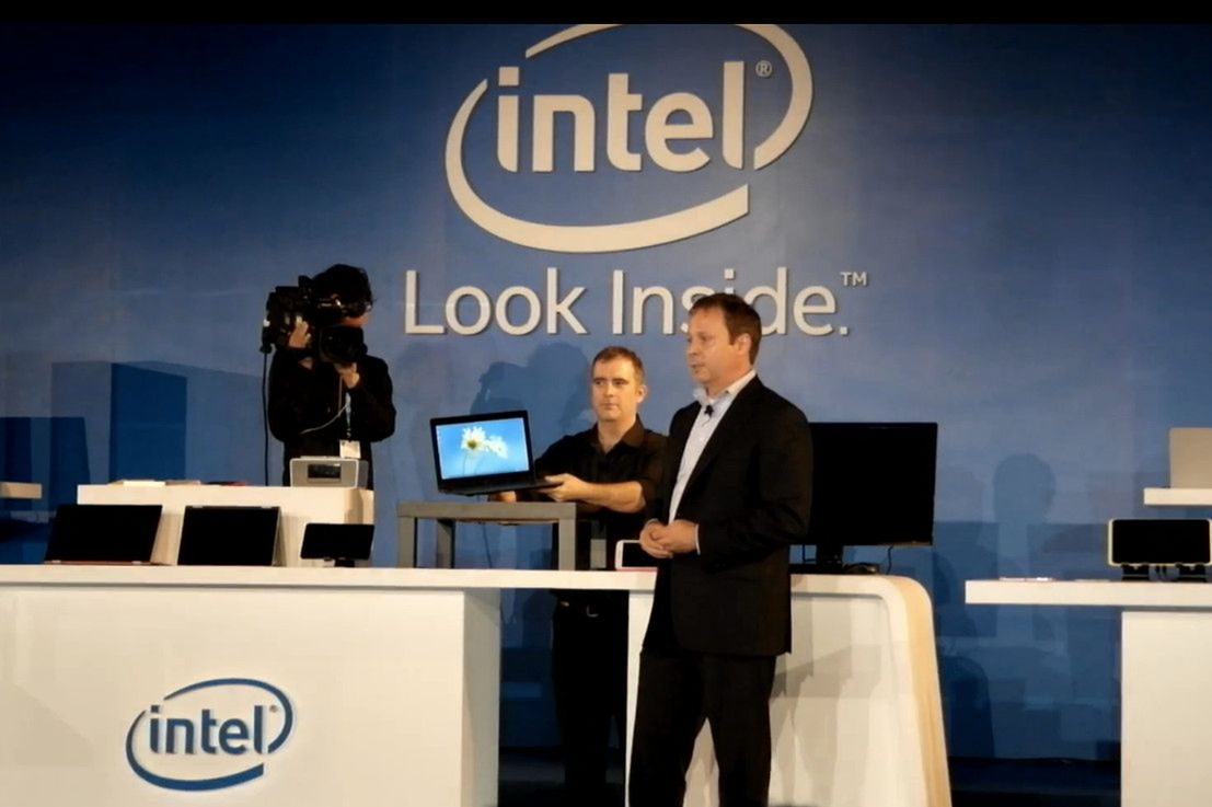 Intel mówi kablom „nie”. W pececie przyszłości zastąpią je standardy Rezence i WiGig