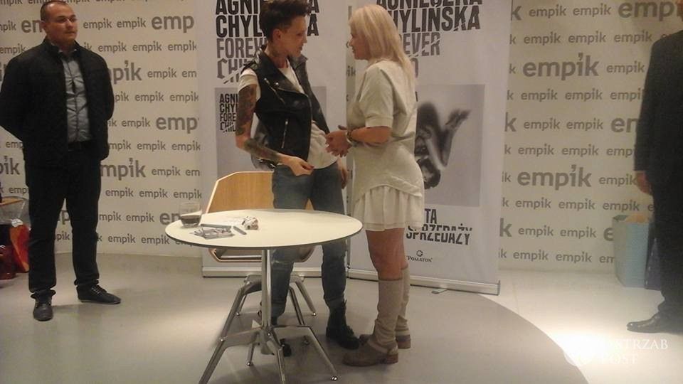 Izabela Kisio Skorupa plotkuje z Agnieszką Chylińską w Empiku