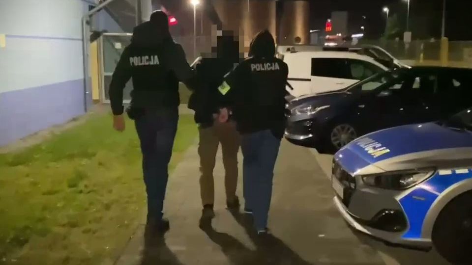   Był ścigany przez 13 prokuratur. Oszust internetowy wpadł w Ostrołęce. Zdj. ilustracyjne