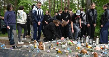 W Kielcach upamiętniono żydowskie dzieci zamordowane przez Niemców. Od tej wielkiej tragedii mijają 82 lata