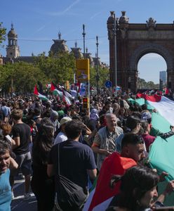 Masowa demonstracja. Tysiące osób w Barcelonie przeciwko Izraelowi