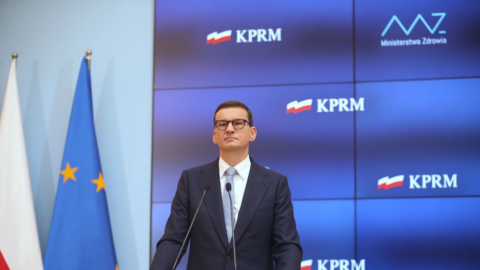Morawiecki zawnioskował o stan wyjątkowy. Co to oznacza? 