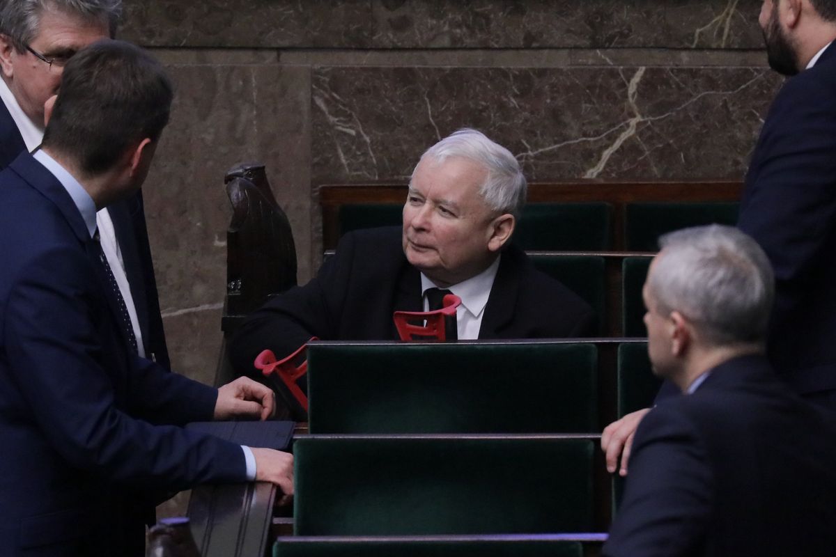 Koronawirus zmienił plany Jarosława Kaczyńskiego. "Prezes wróci do tematu"