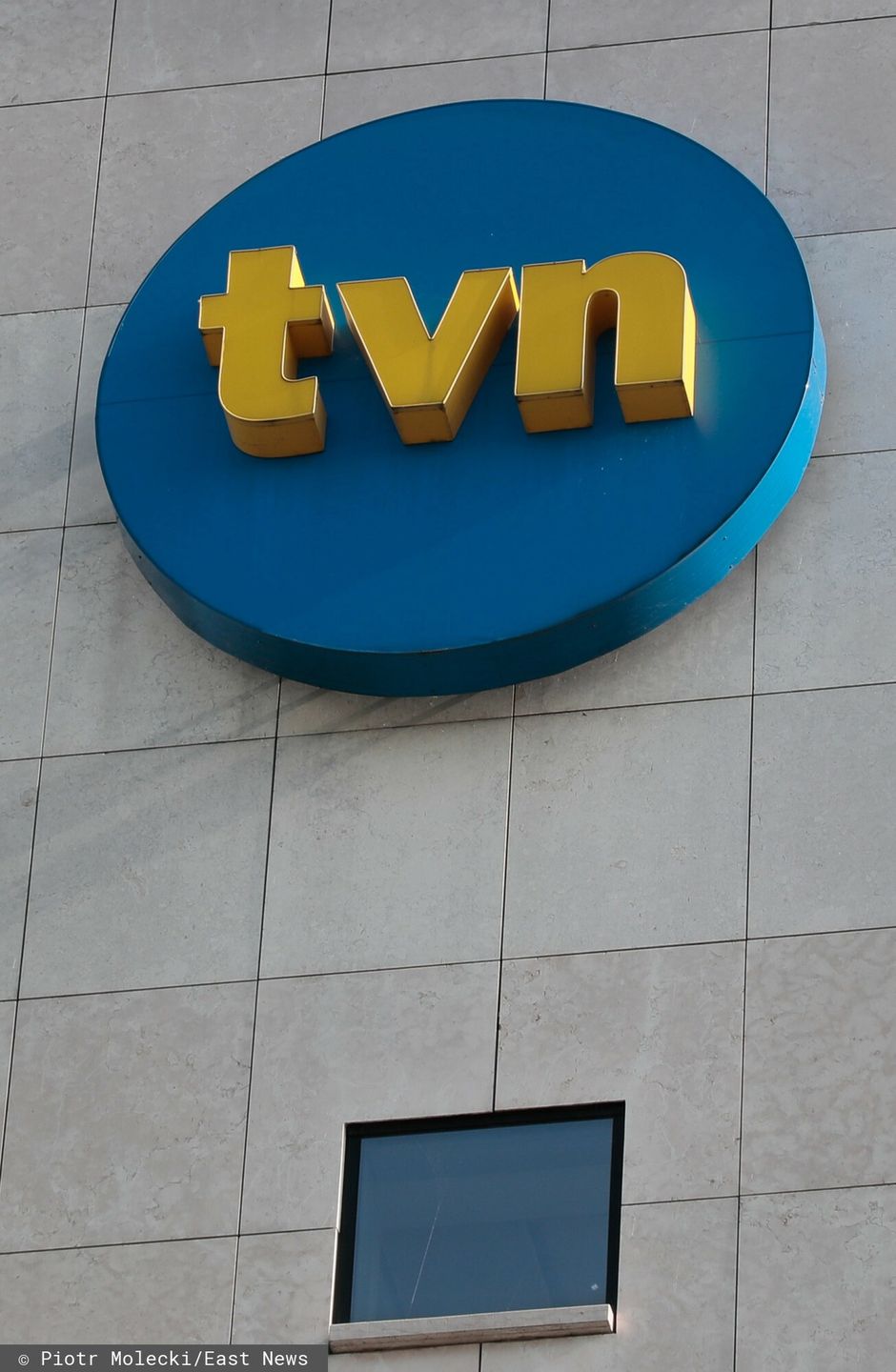 PiS chce zmienić prawo, żeby pozbawić TVN koncesji? Dziennikarze komentują