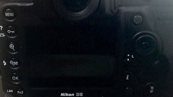 Wyciekły kolejne zdjęcia Nikona D5 1