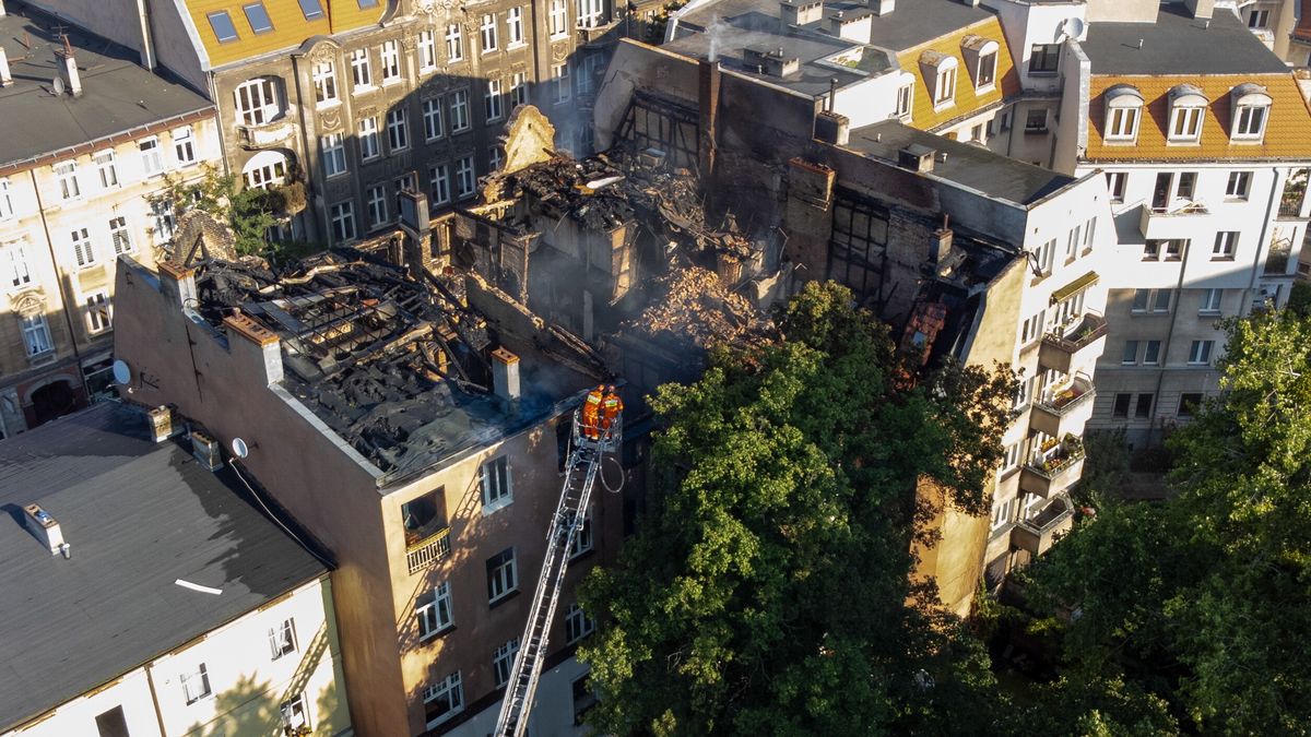 Miejsce nocnego pożaru i wybuchu
w Poznaniu