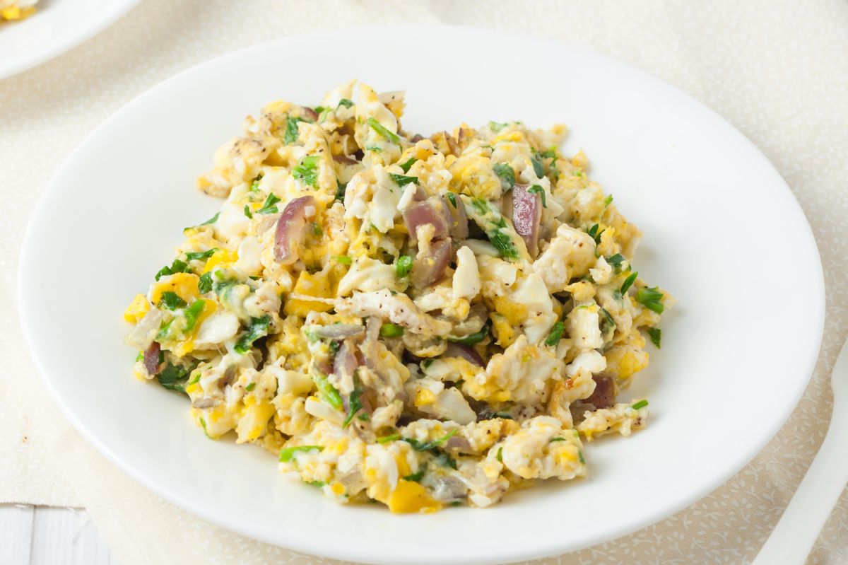 Scrambled eggs with mushrooms: A flavourful vegetarian twist