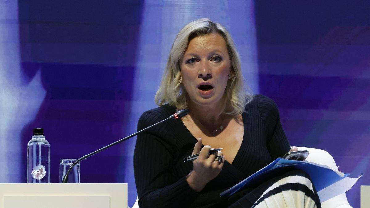 14th St. Petersburg International Gas Forum
epa12441958 Director of the Department of Information and Press of the Russian Foreign Ministry Maria Zakharova speaks during the plenary session 'Natural Gas Market In 2025-2035: New Contours In Fast-Moving Environment' at the St. Petersburg International Gas Forum (SPIGF) in St. Petersburg, Russia, 09 October 2025. The 14th SPIGF takes place at the 'Expoforum' pavilions from 07 to 10 October 2025.  EPA/ANATOLY MALTSEV 
Dostawca: PAP/EPA.
ANATOLY MALTSEV
Gas, Oil, energy, summit, politics