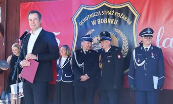 Powiat Oświęcimski rozdzielił pieniądze dla strażaków-ochotników. Trzy jednostki dostały dotację z przeznaczeniem na samochód