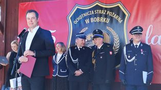 Powiat Oświęcimski rozdzielił pieniądze dla strażaków-ochotników. Trzy jednostki dostały dotację z przeznaczeniem na samochód