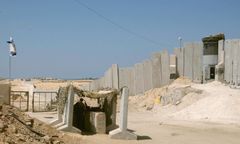 Budują mur na pustyni. Egipt wdrożył radykalne działania