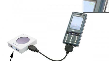 Przenośny hub USB z panelem słonecznym i baterią 1