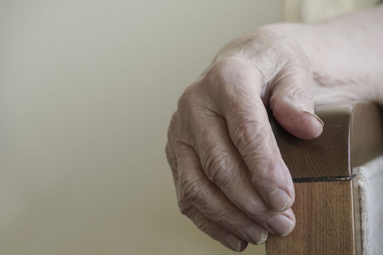 Choroby paznokci - grzybica, przebarwienia, nieprawidłowy kształt i rozdwajanie się paznokci