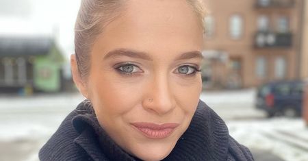 "Rolnik szuka żony" TVP. Marta Paszkin oddała na aukcję sukienkę... polskiej aktorki