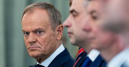 "Hejter sprzedaje dym". Brudziński ostrzegł przed Tuskiem