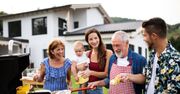 Top 5 grilli gazowych na letnie spotkania. Sezon grillowy w pełni