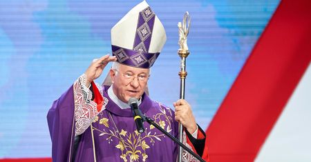 Diecezja zmienia zdanie. Ujawnia przyczyny odwołania biskupa