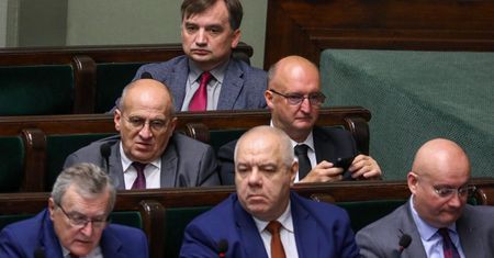 PiS odzyskało pamięć ws. Wawrzyka. Kaczyński przed kolejną komisją śledczą
