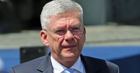 Wybory prezydenckie 2020. Stanisław Karczewski o równych szansach kandydatów: Z wyborcami można spotkać się na Facebooku