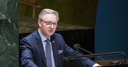 Polska awansowała. Pierwszy raz otrzymuje więcej pieniędzy z ONZ, niż wpłaca do budżetu